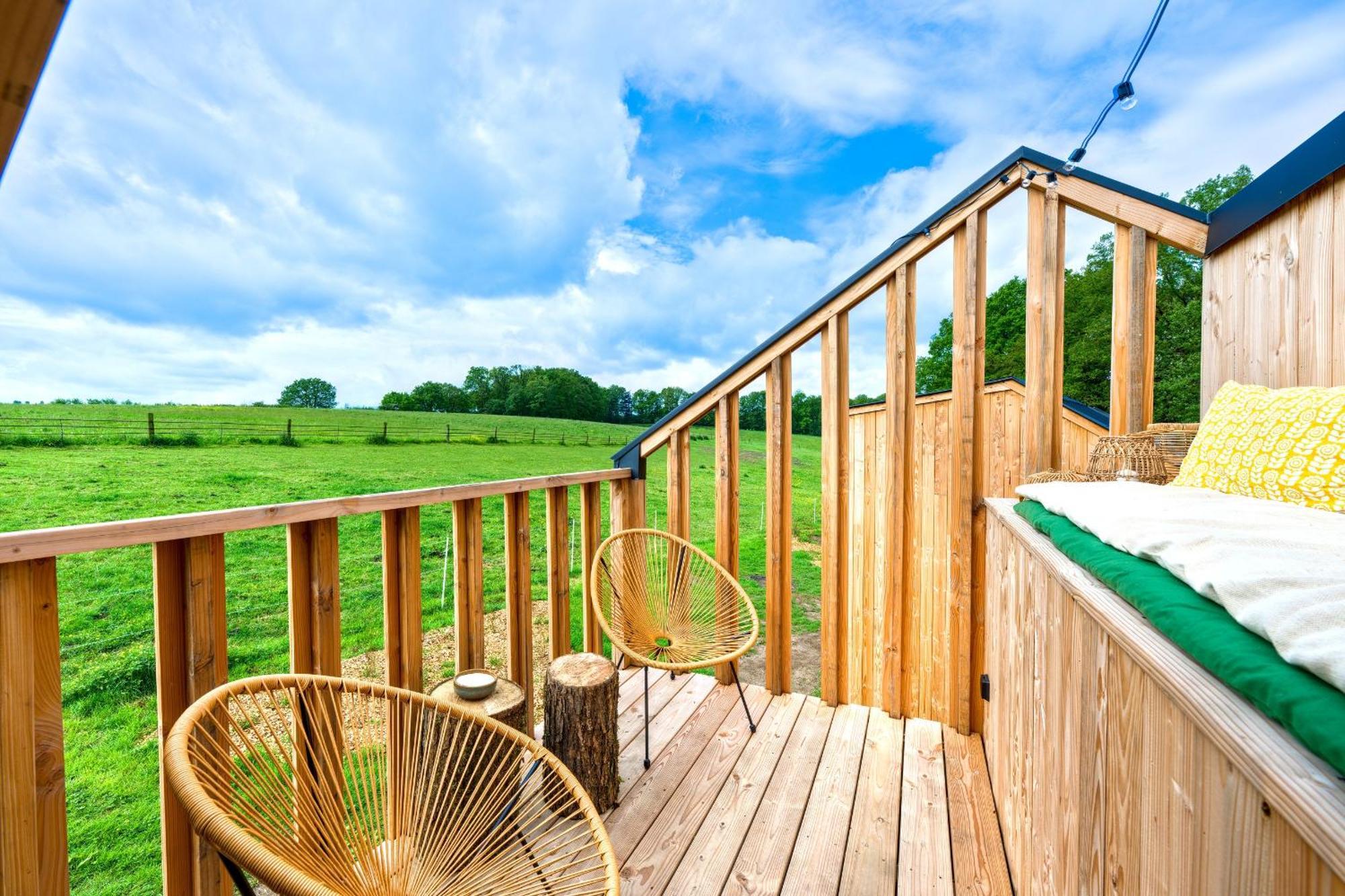 Les Cabanes Champetres - Le Domaine Des Trois Tilleuls Villers-la-Ville Exterior photo